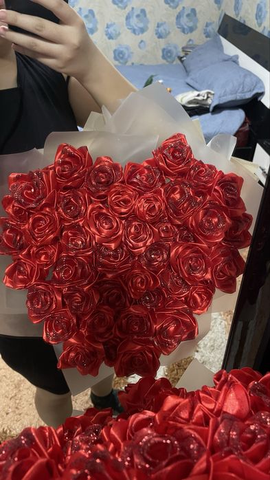 Бокс+лентычный розы трендывые.