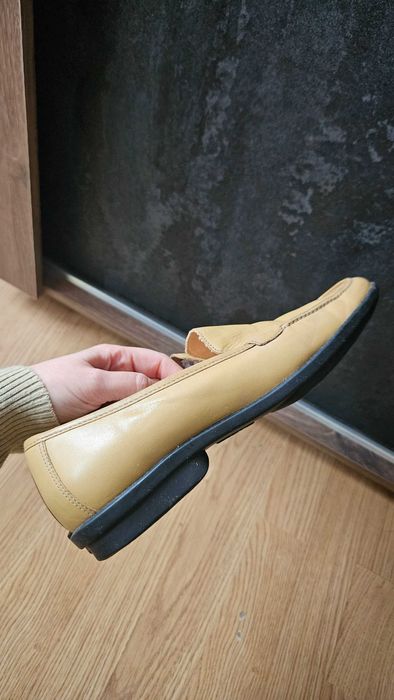 Clarks женски кожени мокасини, размер 38.5