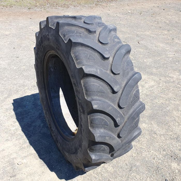 Cauciucuri 360/70R24  Linglong Anvelope Tractor cu Garantie 12 Luni - Profita de Oferta