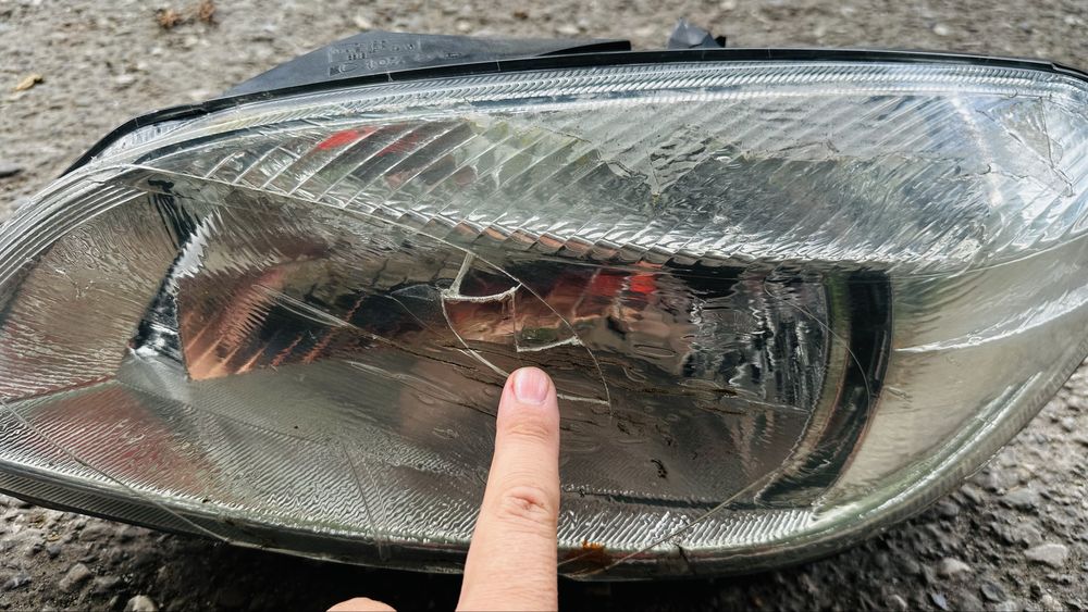 Faruri skoda fabia 2013