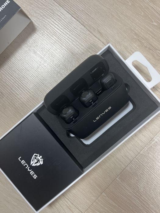 Петличка микрофон