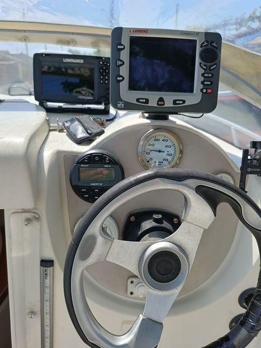 Quicksilver 510 cruiser ,motorizare 90 cp