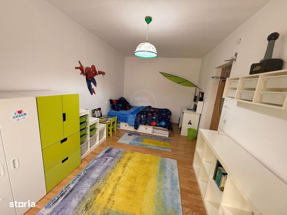 COMISION 0 Apartament 3 camere semidecomandat zona Eroilor