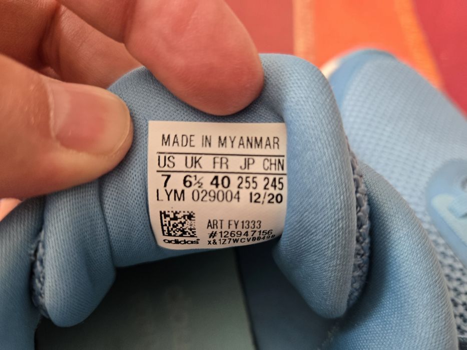 Adidas marimea 40