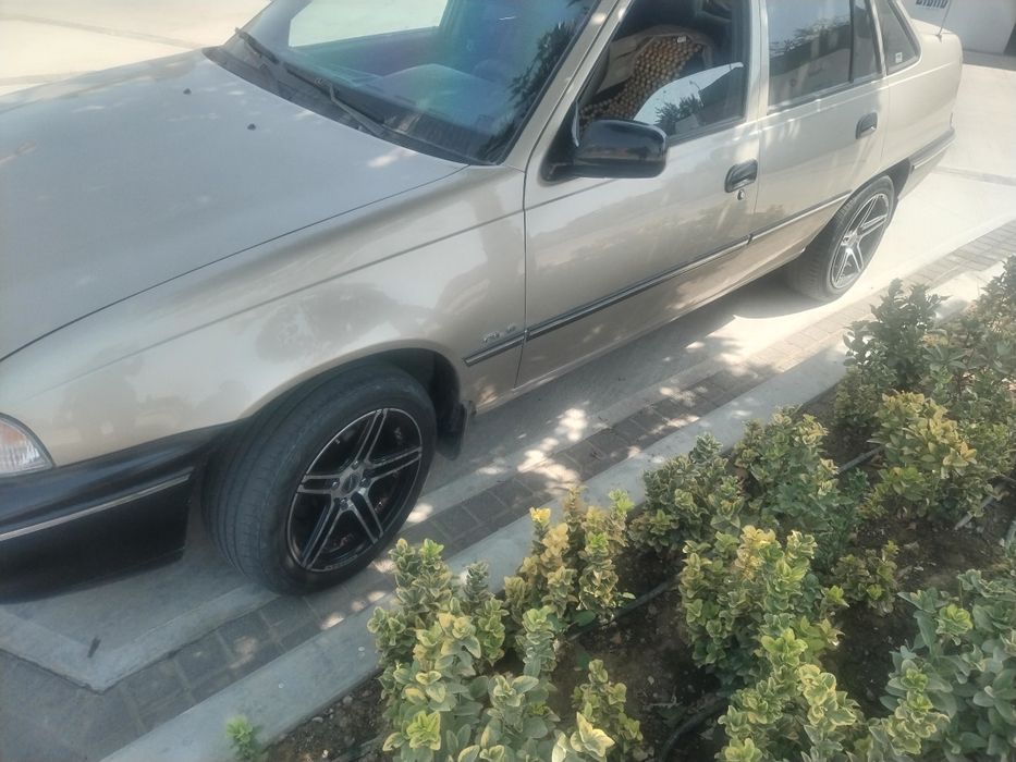 R 15 диска воссен сотилади