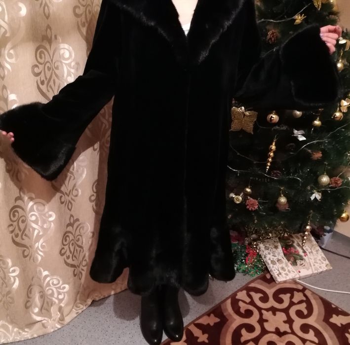 Продам норковую шубу