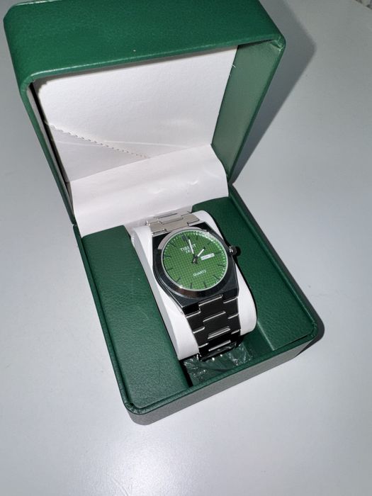 Часы тиссот кварцевые