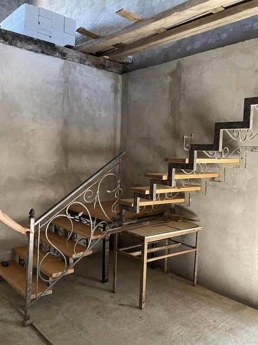 Металлическая лестница