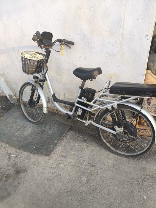 Elektroniy velo sotiladi