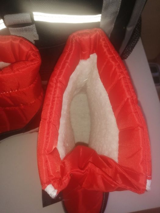 Раница + апрески нови.