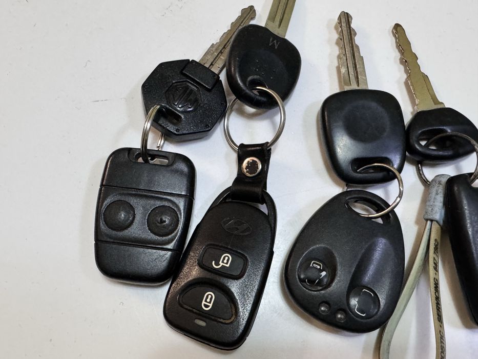 Ключове с дистанционо оригинални Mazda Honda Hynday