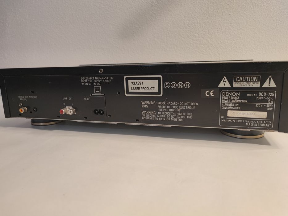 CD Denon DCD 725 compact disc player