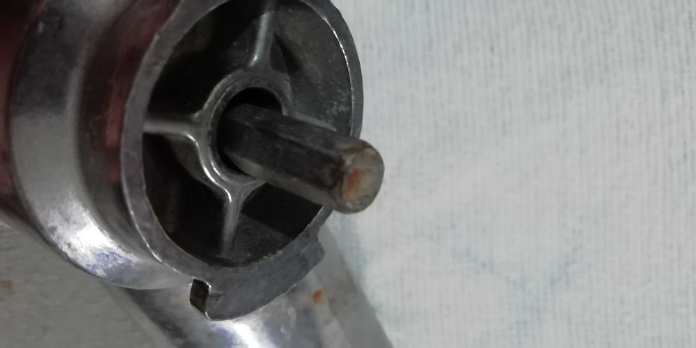 корпус шнекера от мясорубки