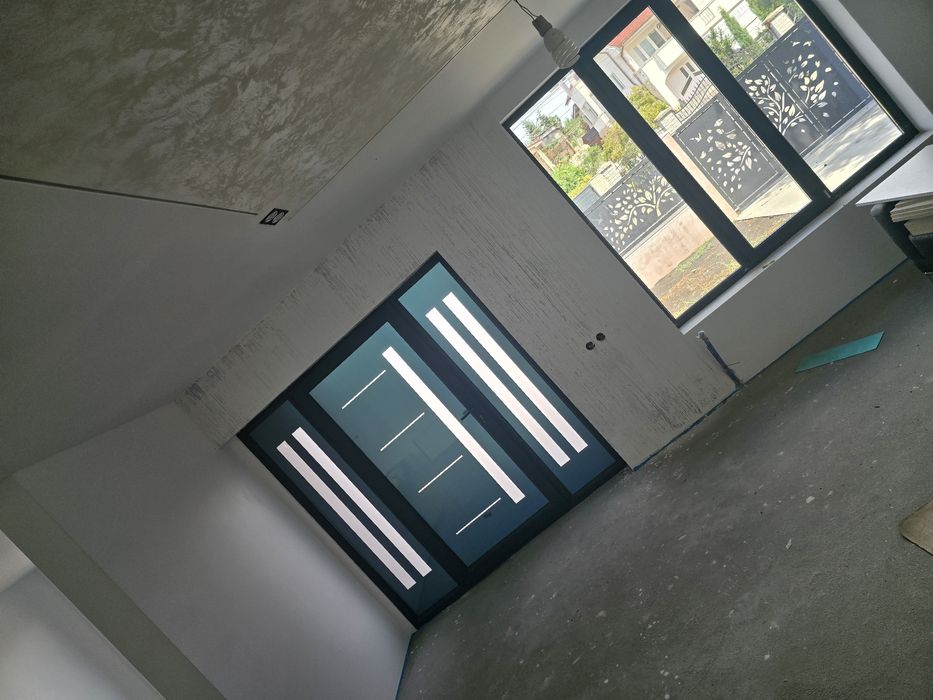 Vand casa noua Str Decebal nr 7