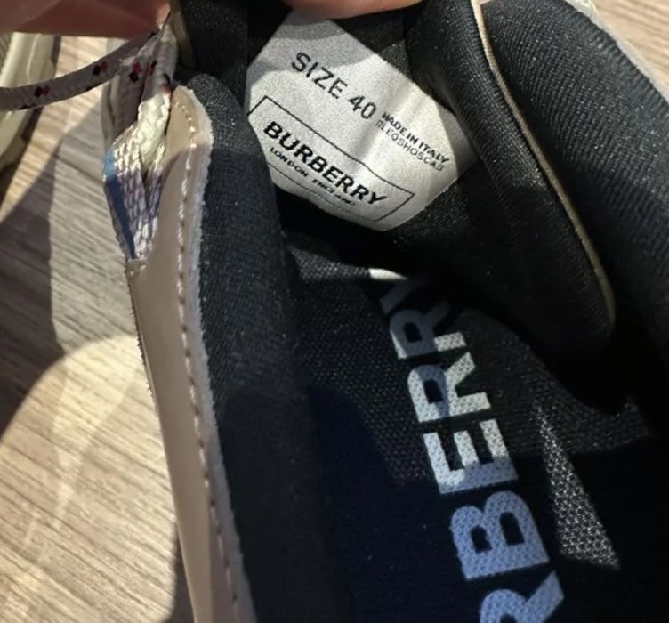 Оригинални сникърси / обувки Burberry