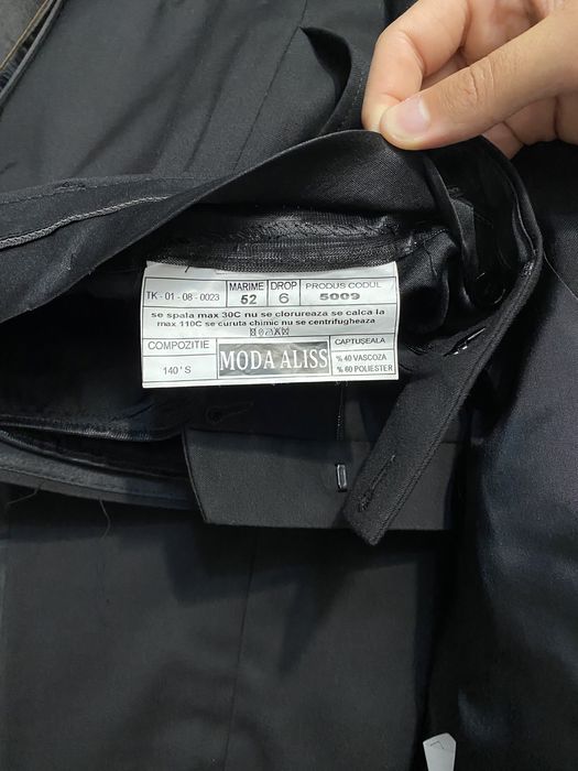 Costum barbati purtat o singura data