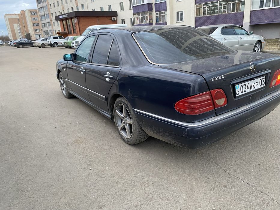 Продам Мерседес Е класс