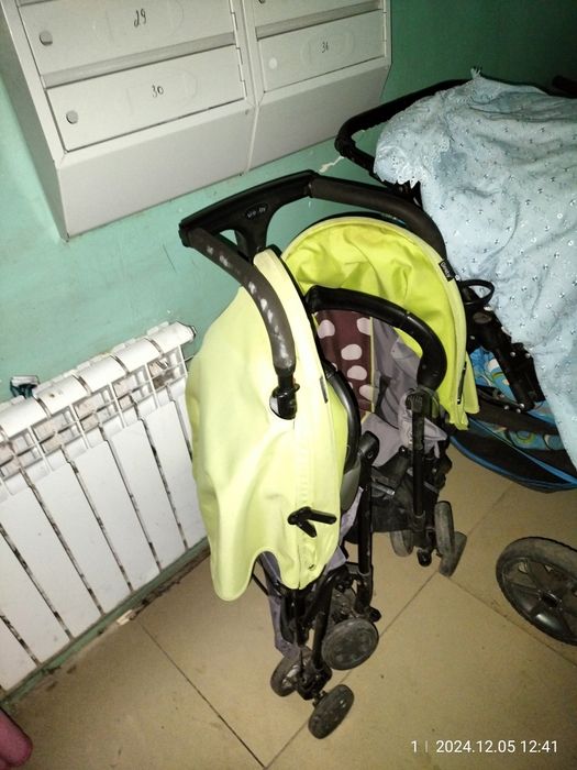 Коляска для двойни