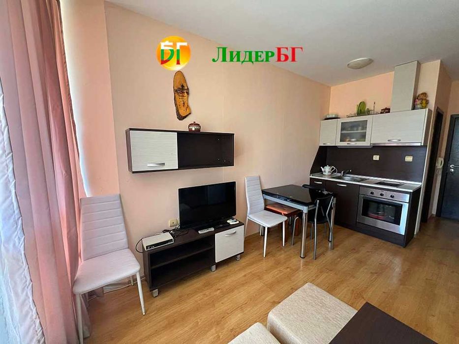 Продава се Двустаен апартамент в Свети Влас - 70 кв.м за 1943 €/кв.м - Снимка #4