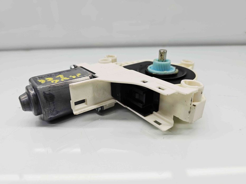 Motoras geam dreapta spate Audi A4 (8K5, B8) Avant [Fabr 2008-2015]
