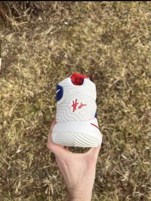 Nike Kyrie 2 USA