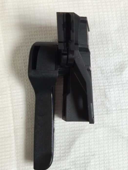 Ручка открывания капота