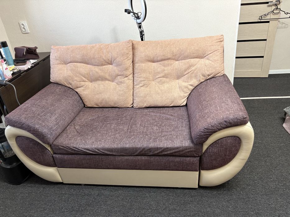 Продается комплект диванов в отличном состоянии