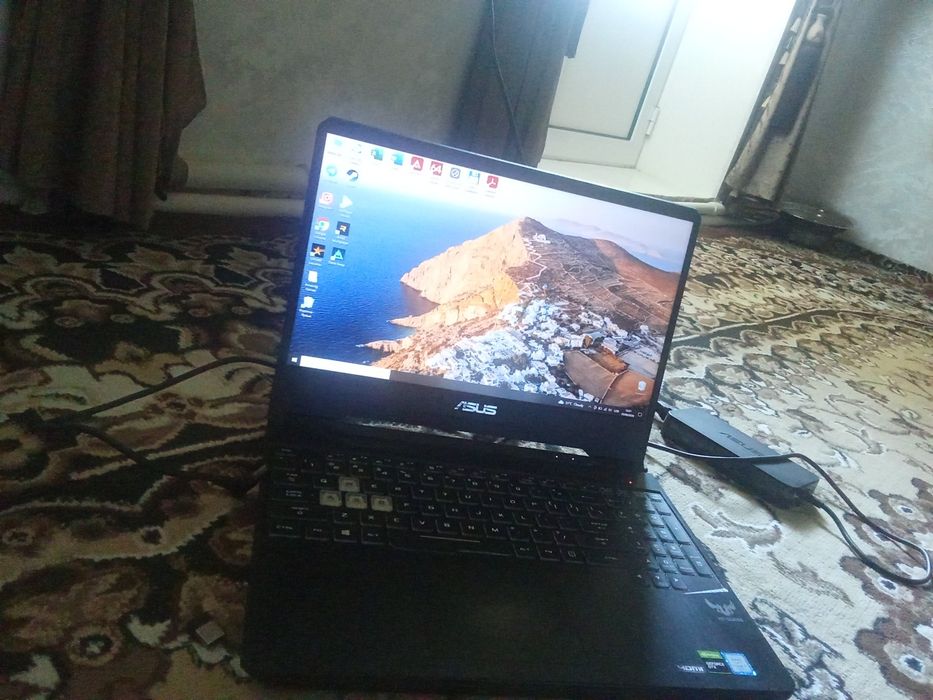 Noutbuk ASUS CORE i7