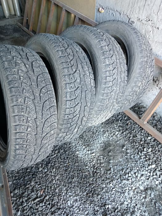 Продам шины 225/60 R17