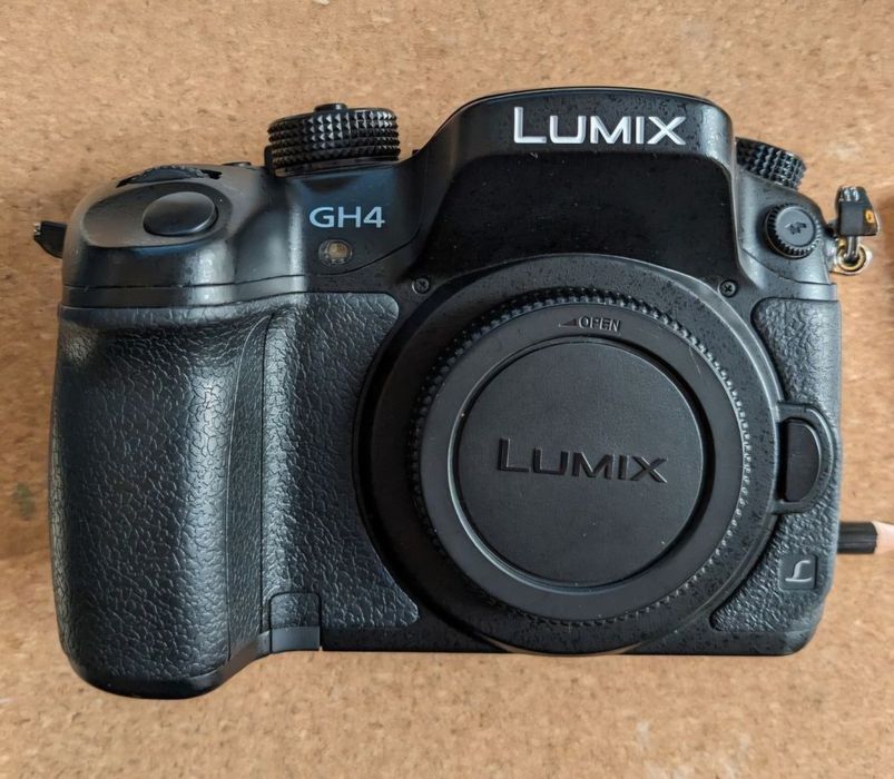 Panasonic Lumix GH4