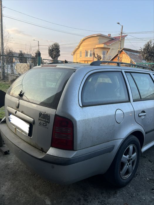 Dezmembrez Skoda Octavia 1