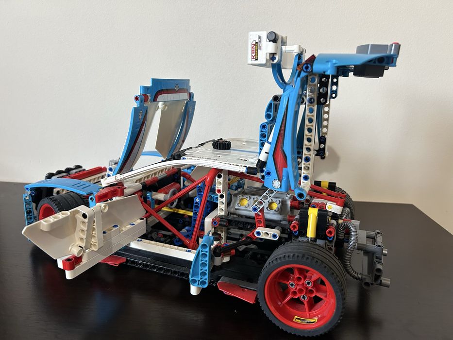 LEGO Technic 42077 Rally Car – mașină de raliuri, asamblată