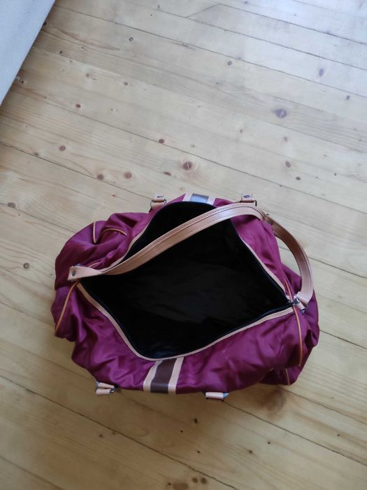 Продавам чанти за лаптоп и пътна чанта сак