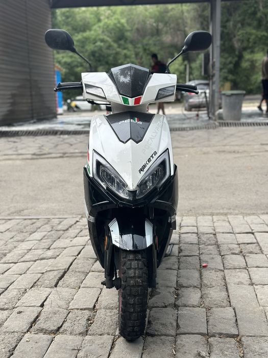 Скутер Peda raketa
