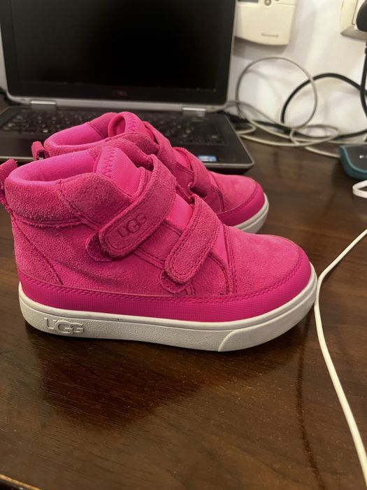 UGG fetite marimea 27,5