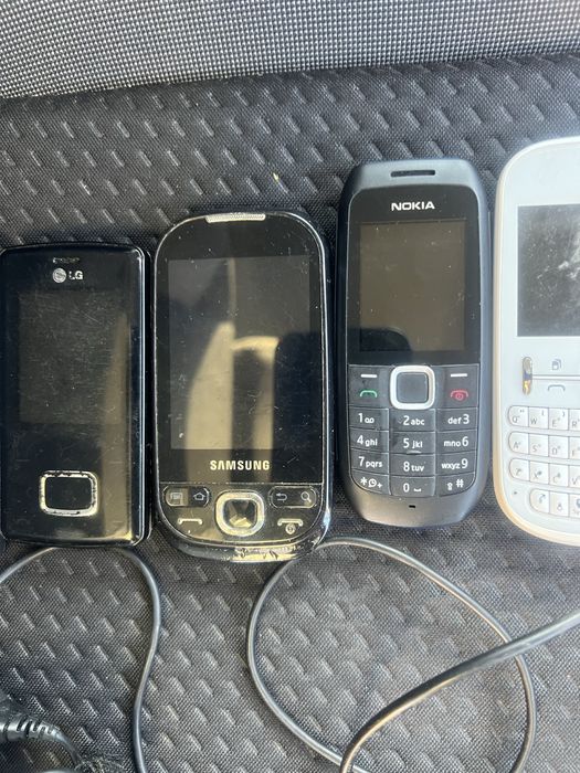Lot 7 telefoane