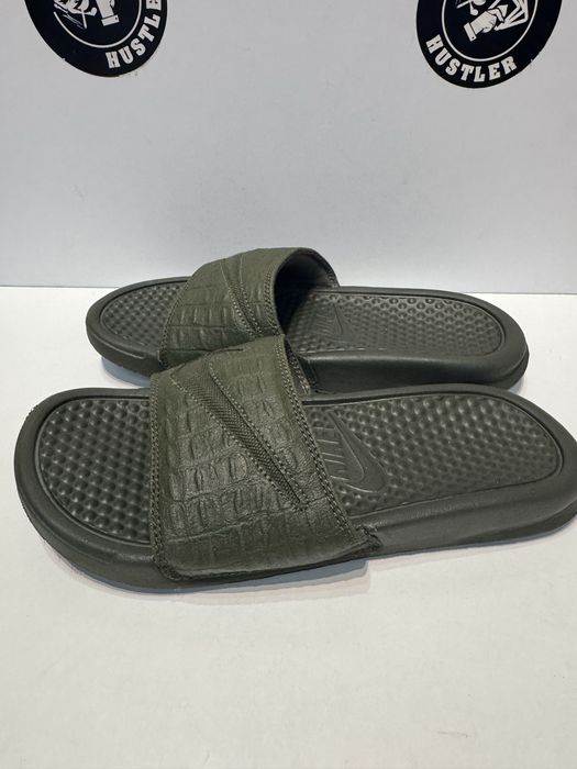 Чехли NIKE .Номер 36.5