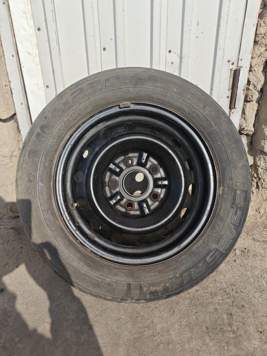 Резина с диском автомобилный