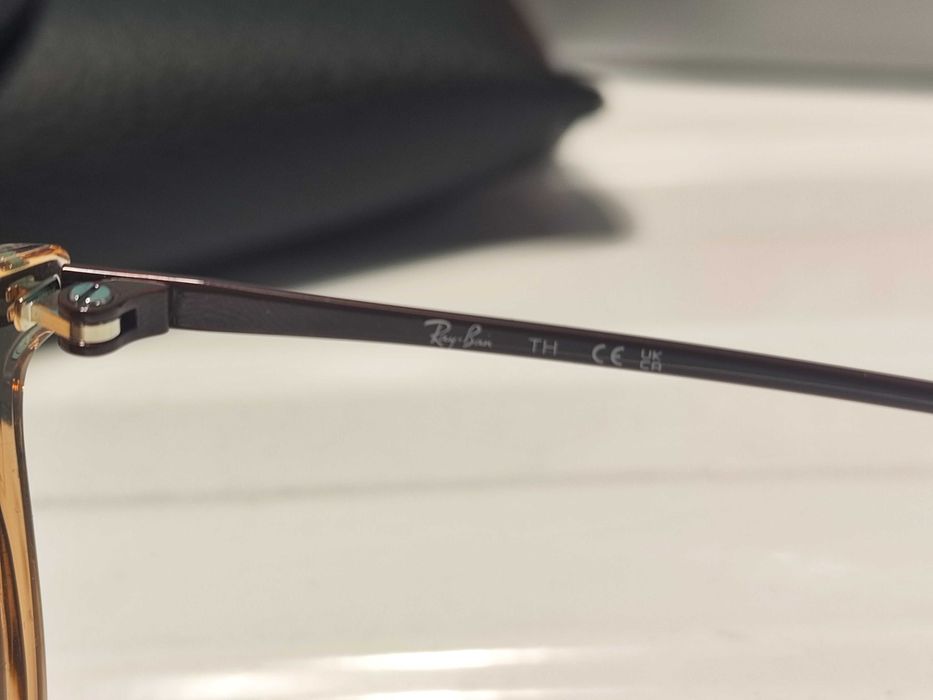 Ray-Ban RB4171 Erika слънчеви очила 54