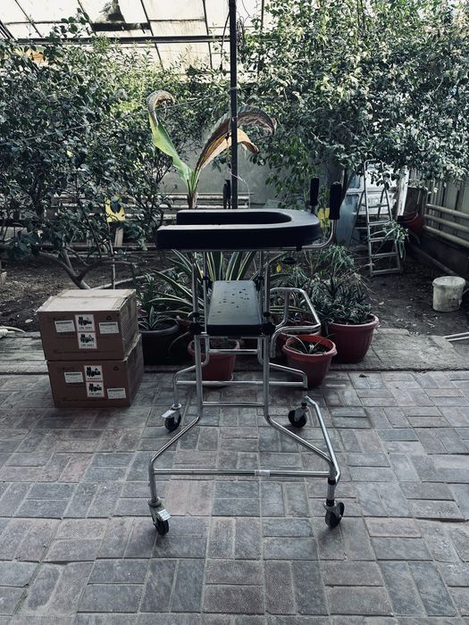 Многофункциональный ходунок