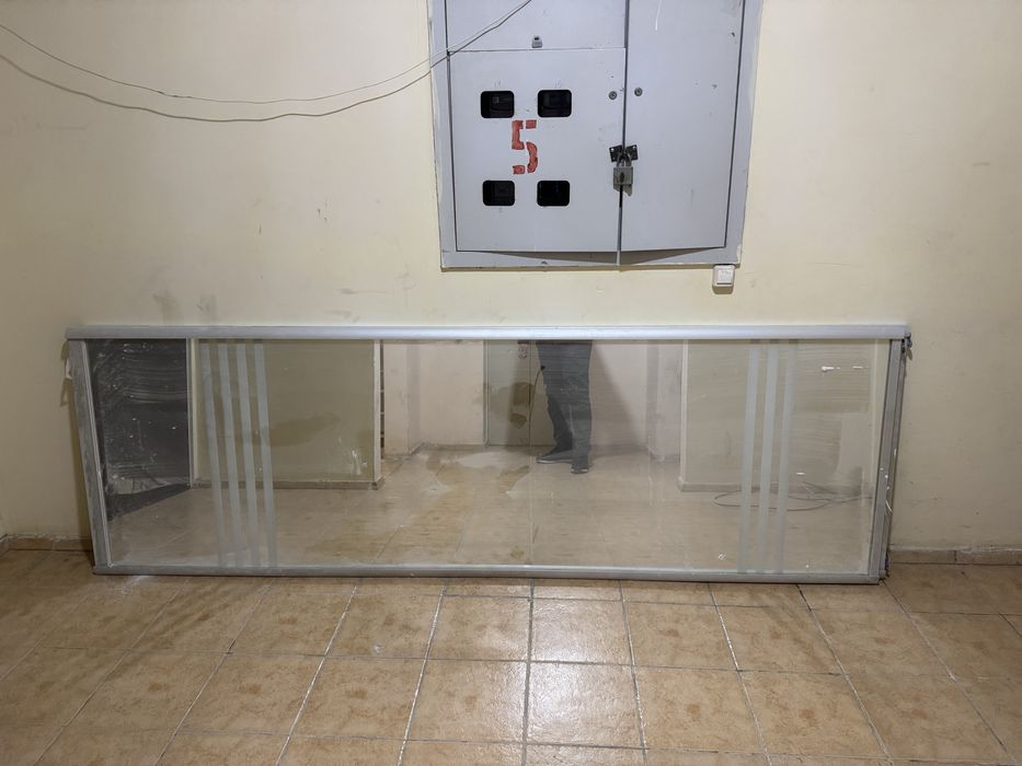 Раздвижные двери с зеркалом