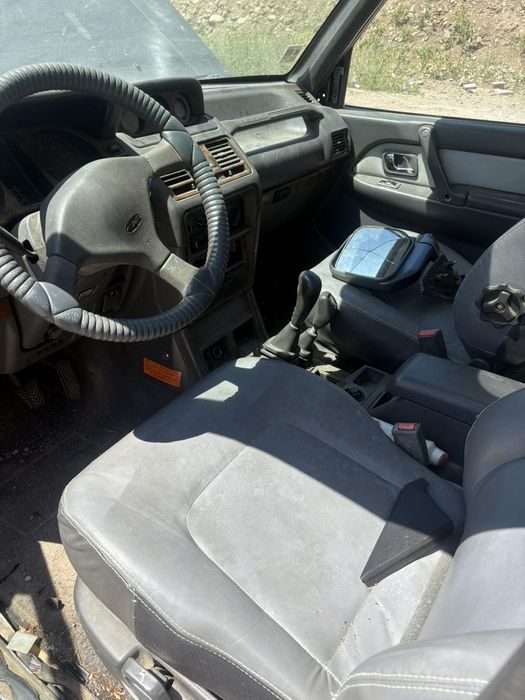 На части Мицубиши паджеро 2.5 суперселект и блокаж