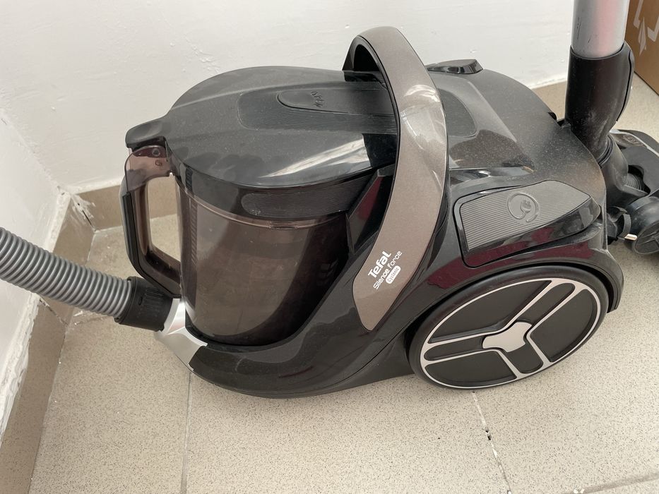 Пылесос Tefal…..
