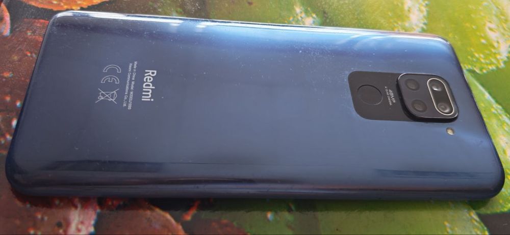 Xiaomi Redmi Note 9.  4/128gd (в синьо и зелено)