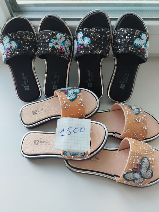 Продам Шлёпанцы детские