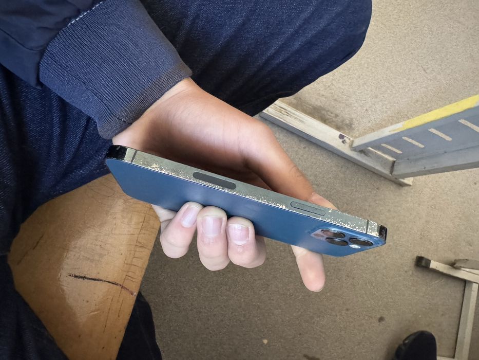 Iphone 12 pro sotiladi va obmen