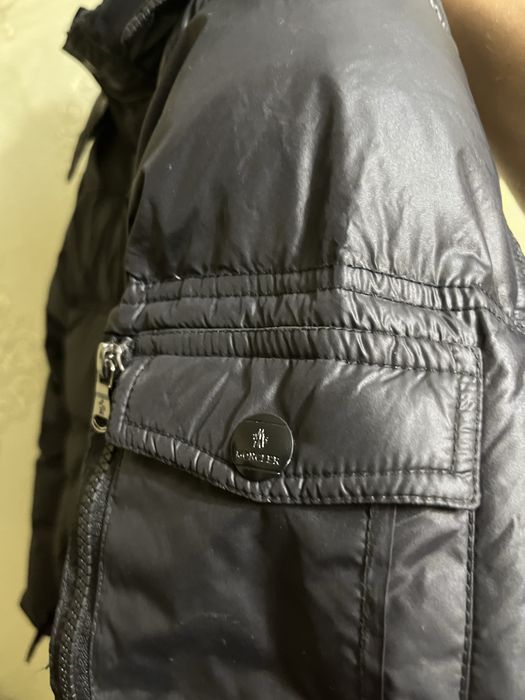 Продам куртку Moncler