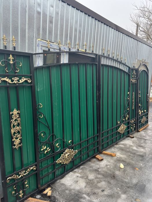 Ворота. Калитка. Кованые ворота. Забор