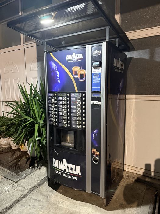 Продавам Вендинг машини Lavazza