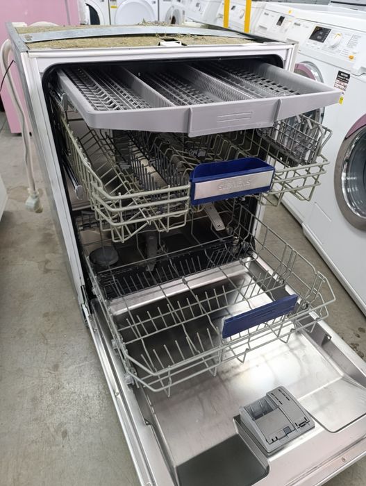 Съдомиялна машина Siemens 60см